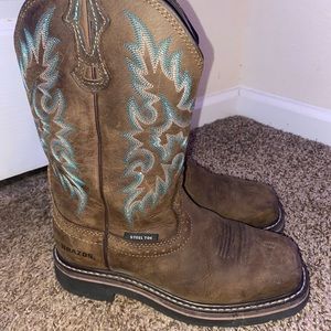 Size 7 Women’s Brazos Cowgirl Boots. Brown With Teal And blue Details